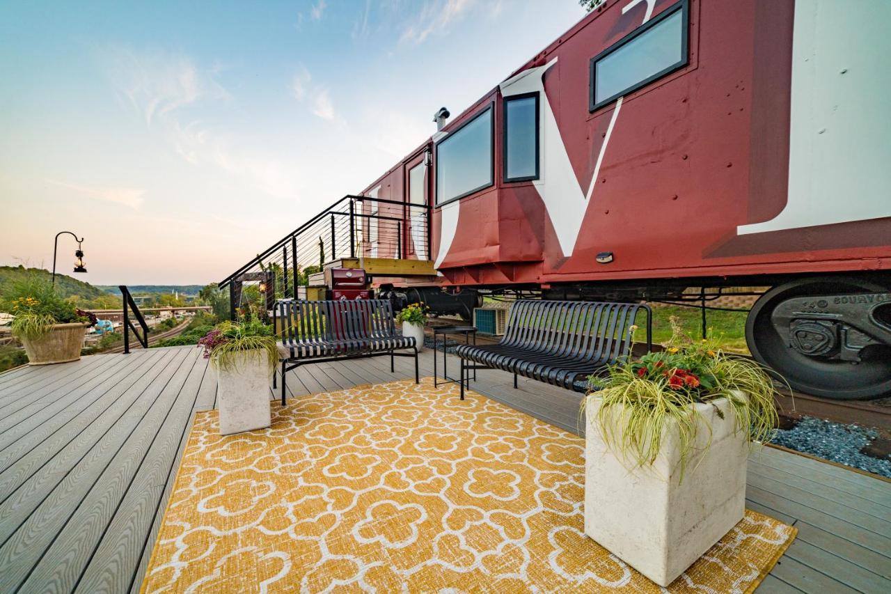 Train Caboose & River Views Near Downtown Lynchburg Exterior foto